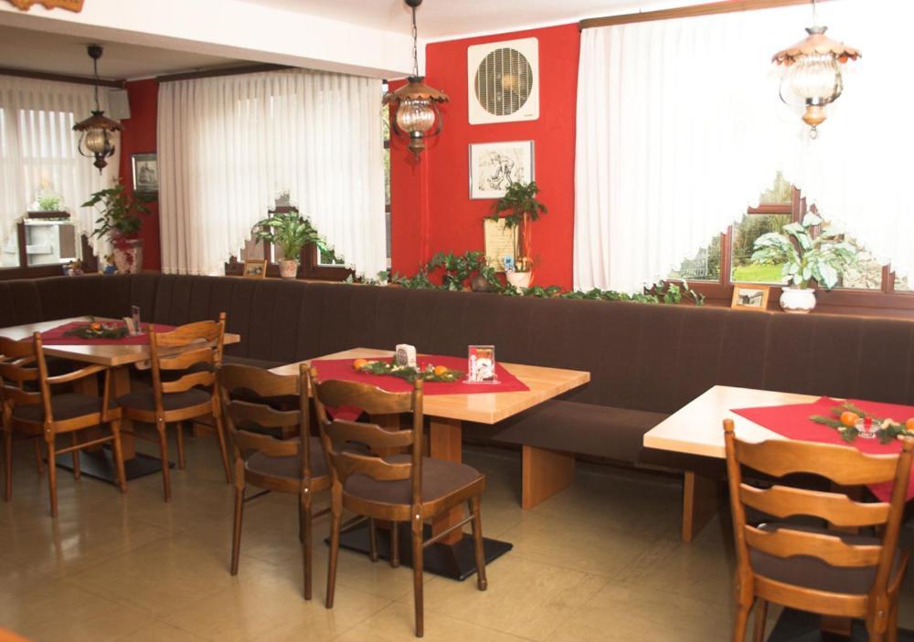 Landgasthaus Hoffmeister Hehlen Esterno foto